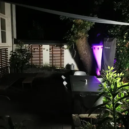 Gartenlounge Bauer קרפלד